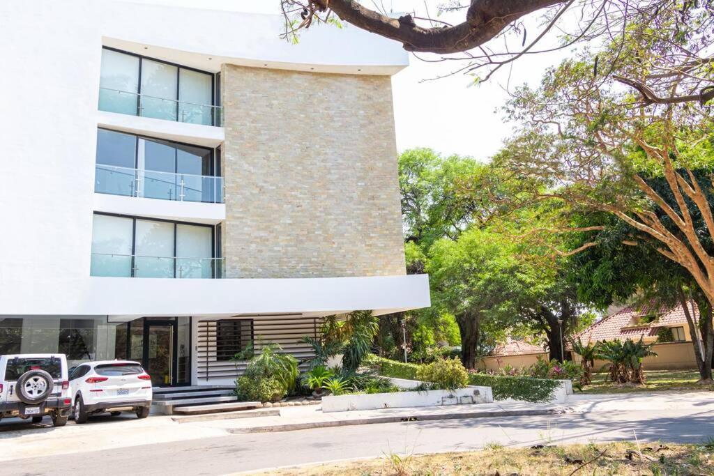 סנטה קרוז דה לה סיירה Luxurious Stay At Modern Apartment מראה חיצוני תמונה